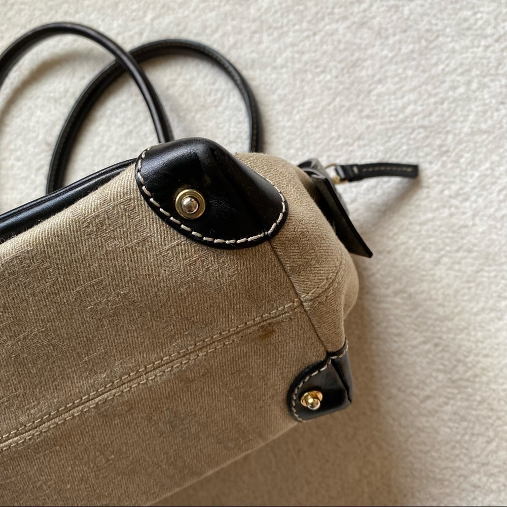 Dooney&Bourke signature Handbag - Picture 11 of 16
